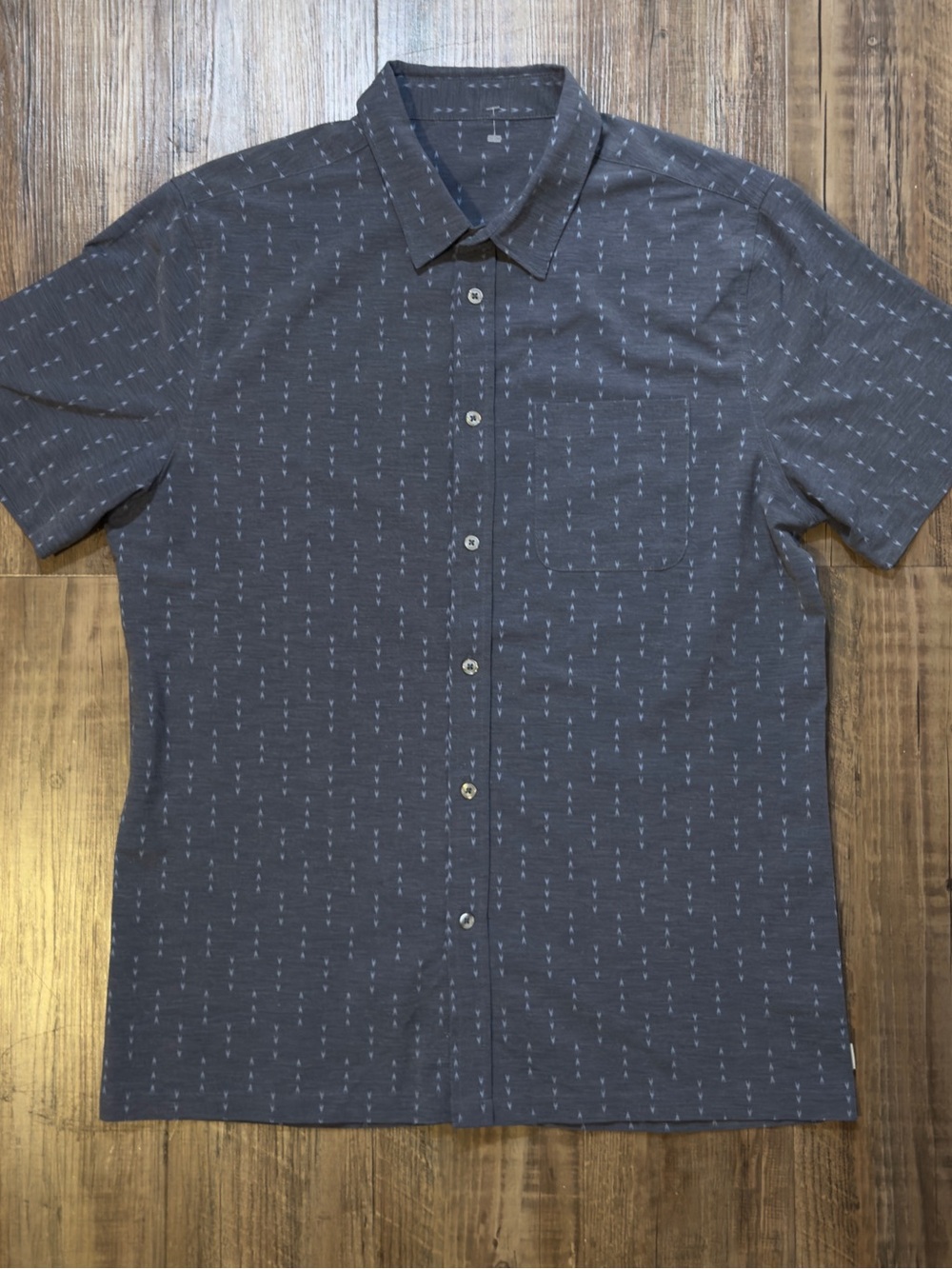 Vuori Men's Short-Sleeve Button-Up Shirt
